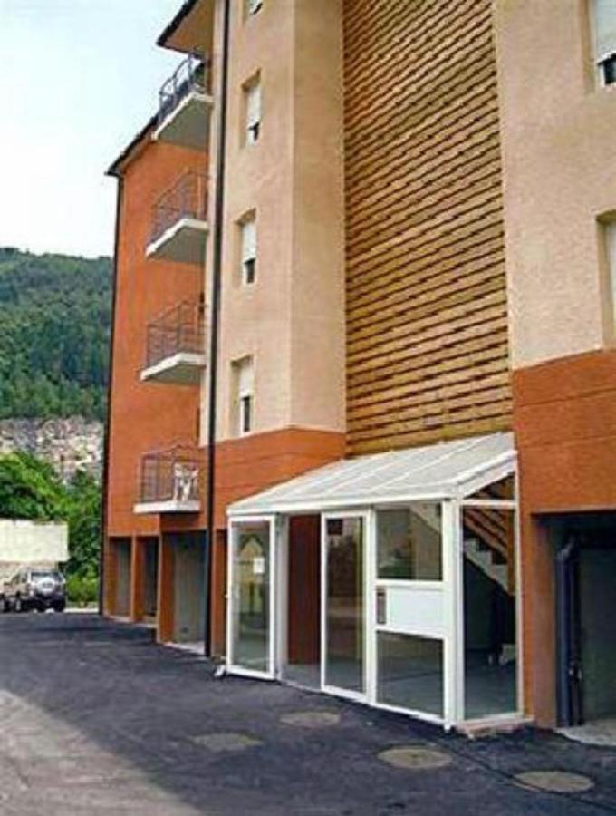 Superbe Appart Avec De Parking Gratuit Sur Place Lourdes Luaran gambar